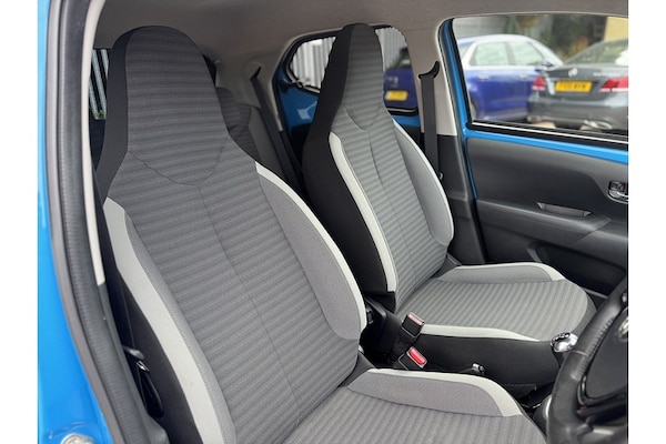 Used Toyota AYGO 2018 for sale - 75336438: Photo 21