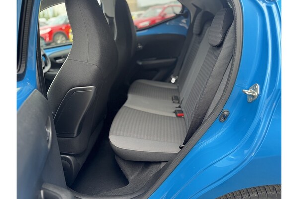 Used Toyota AYGO 2018 for sale - 75336438: Photo 25
