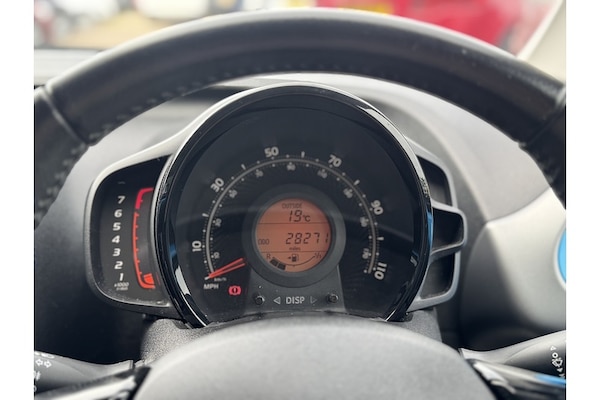 Used Toyota AYGO 2018 for sale - 75336438: Photo 35