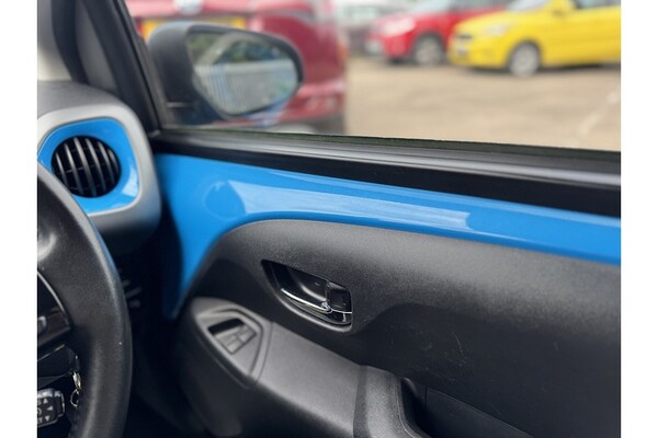 Used Toyota AYGO 2018 for sale - 75336438: Photo 37