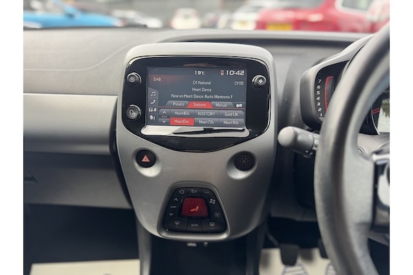 Used Toyota AYGO 2018 for sale - 75336438: Photo 44