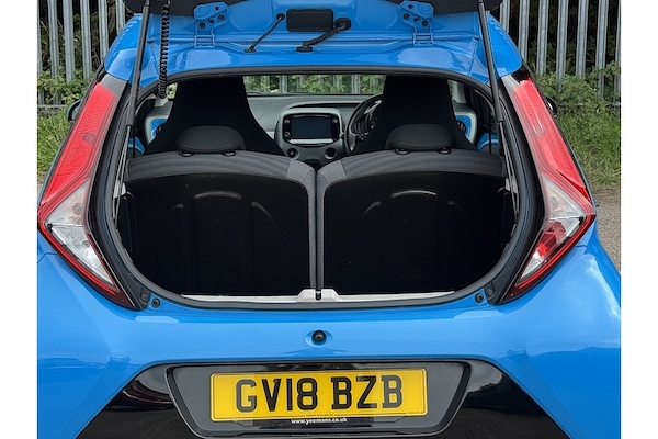 Used Toyota AYGO 2018 for sale - 75336438: Photo 51