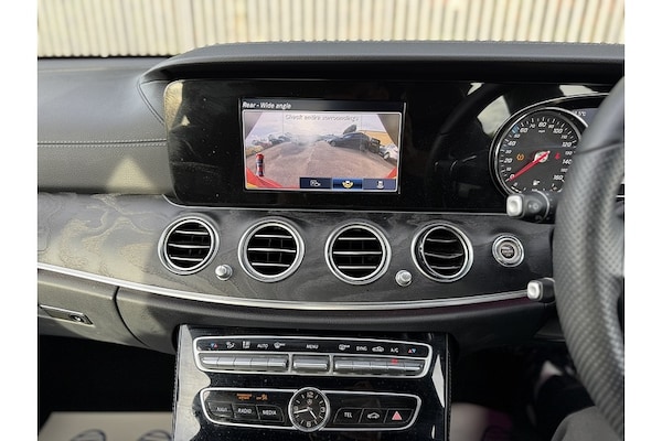Used Mercedes-Benz E Class 2017 for sale - 75620129: Photo 32