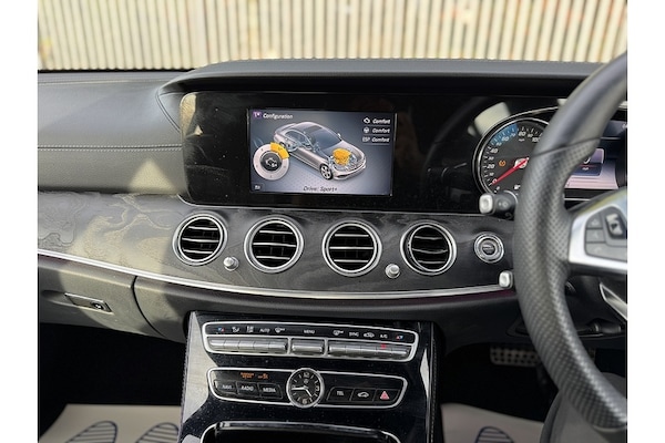 Used Mercedes-Benz E Class 2017 for sale - 75620129: Photo 35