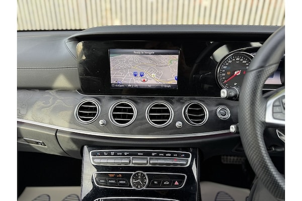 Used Mercedes-Benz E Class 2017 for sale - 75620129: Photo 36