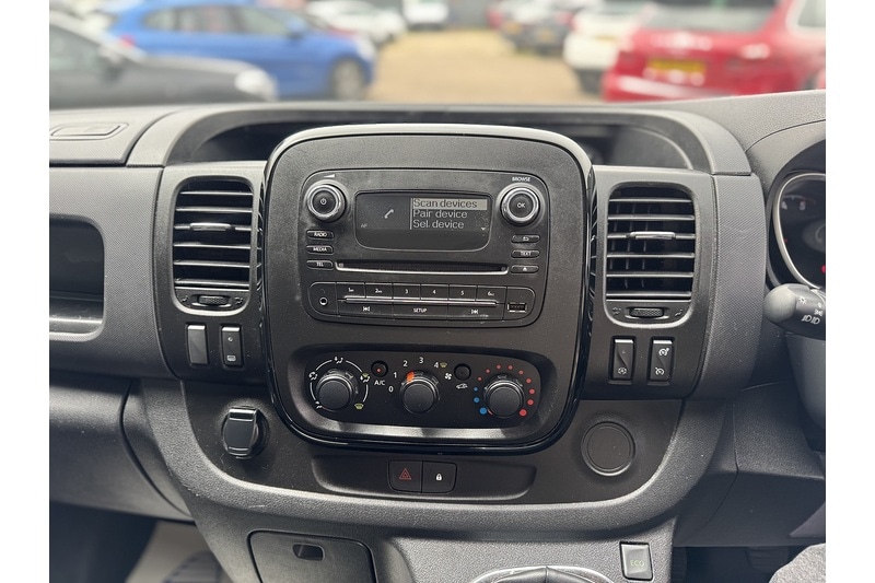 Used Vauxhall Vivaro 2017 for sale - 77437818: Photo 16