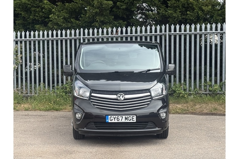 Used Vauxhall Vivaro 2017 for sale - 77437818: Photo 2