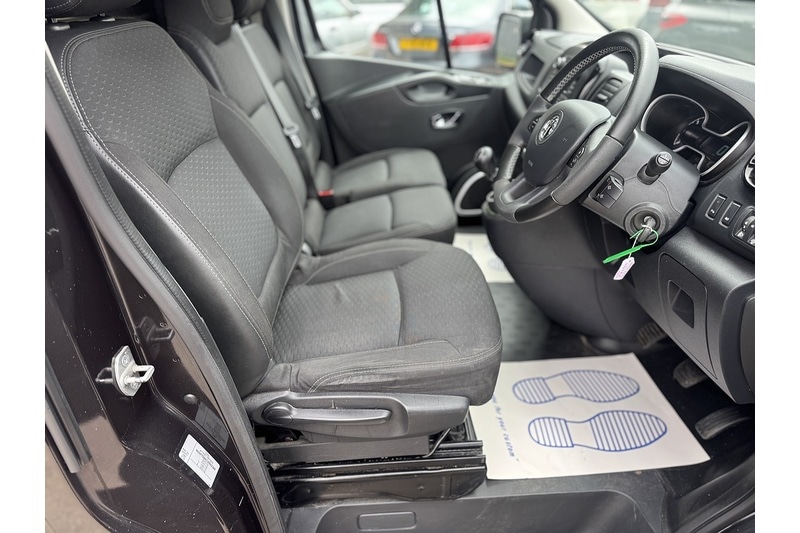 Used Vauxhall Vivaro 2017 for sale - 77437818: Photo 24
