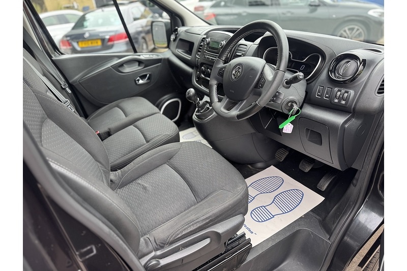 Used Vauxhall Vivaro 2017 for sale - 77437818: Photo 25