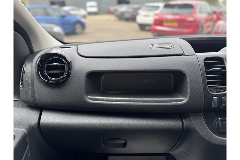 Used Vauxhall Vivaro 2017 for sale - 77437818: Photo 26