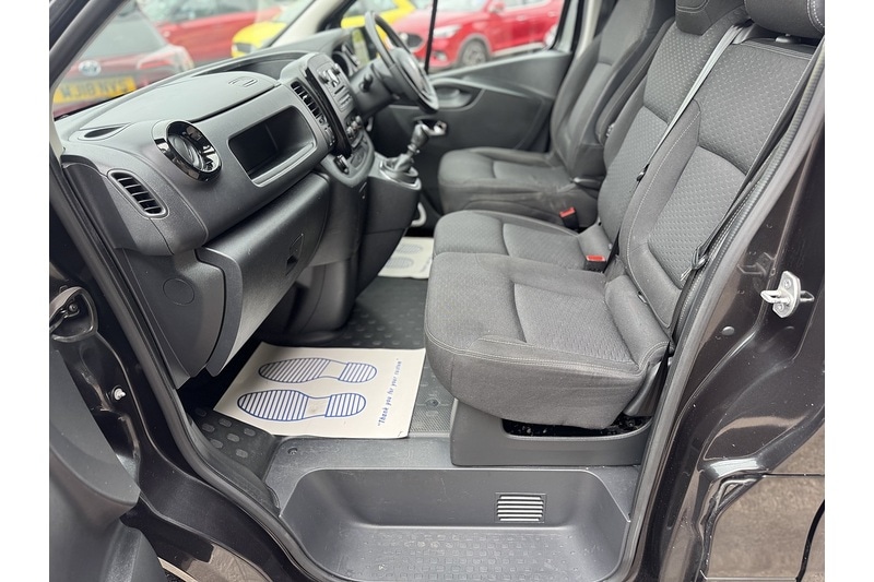 Used Vauxhall Vivaro 2017 for sale - 77437818: Photo 28