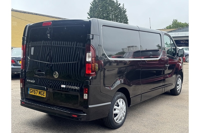 Used Vauxhall Vivaro 2017 for sale - 77437818: Photo 4