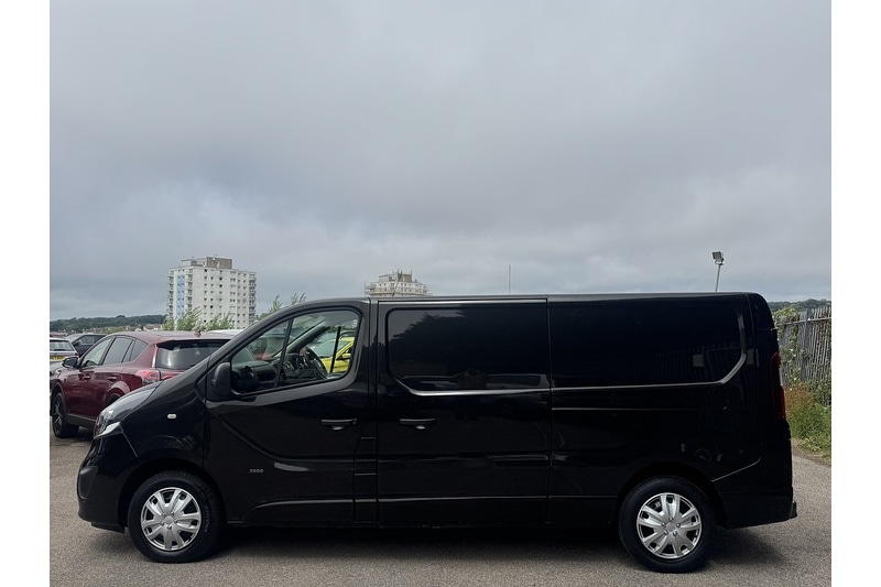 Used Vauxhall Vivaro 2017 for sale - 77437818: Photo 7