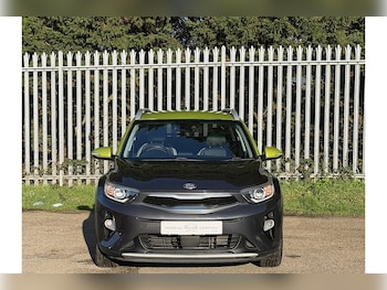 Used Kia Stonic 2019 for sale - 77543621: Photo