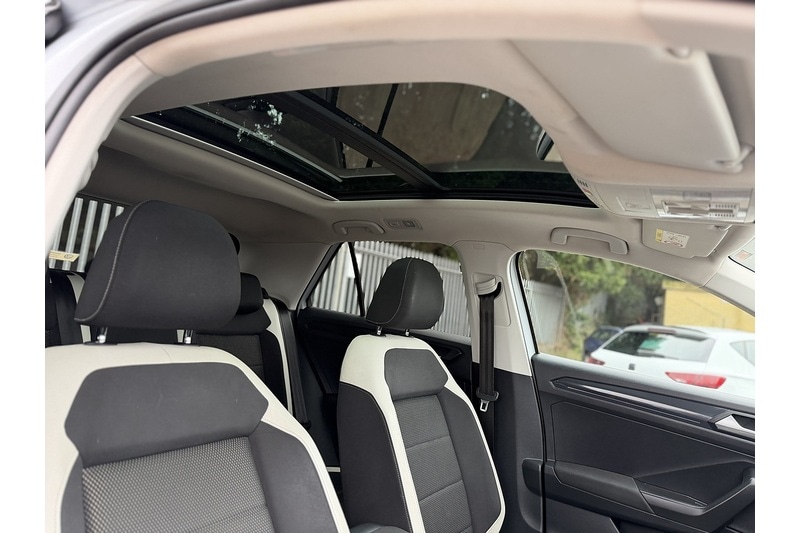 Used Volkswagen T-Roc 2018 for sale - 77356817: Photo 13