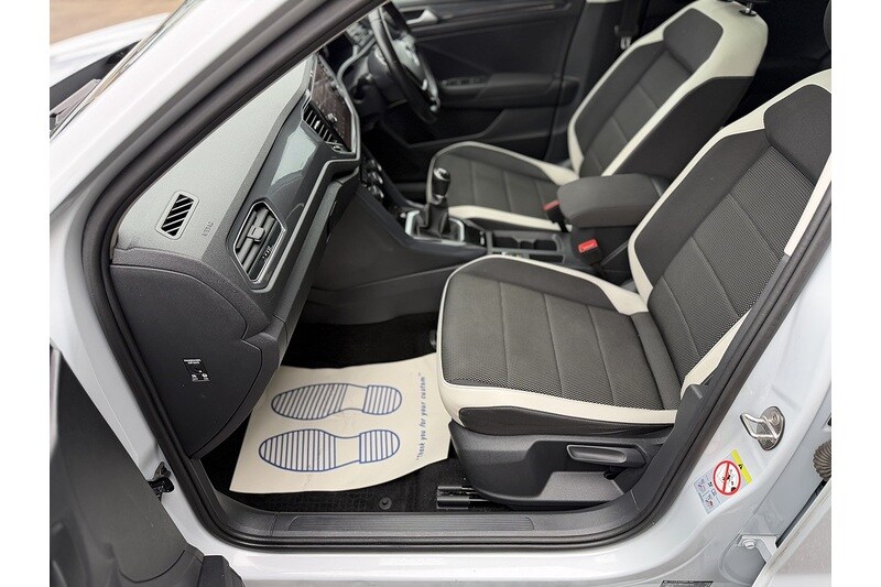 Used Volkswagen T-Roc 2018 for sale - 77356817: Photo 16