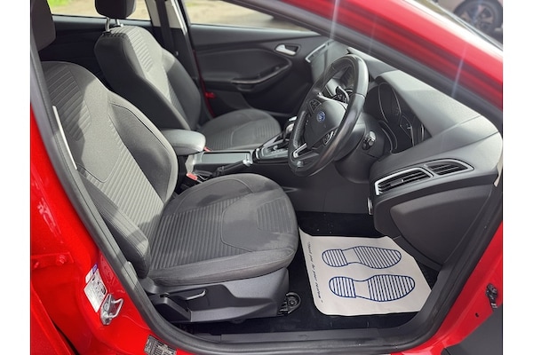 Used Ford Focus 2015 for sale - 76280495: Photo 24