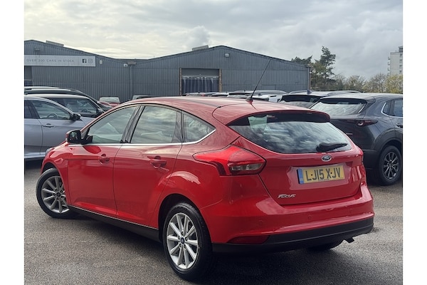 Used Ford Focus 2015 for sale - 76280495: Photo 2