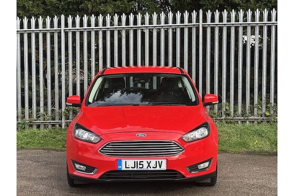 Used Ford Focus 2015 for sale - 76280495: Photo 3