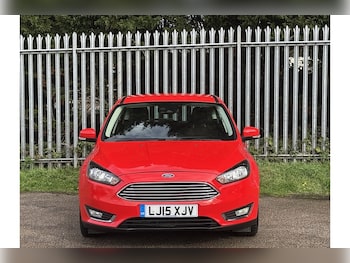 Used Ford Focus 2015 for sale - 76280495: Photo 3