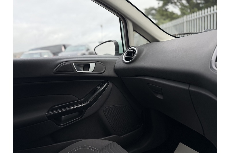 Used Ford Fiesta 2016 for sale - 77502667: Photo 37