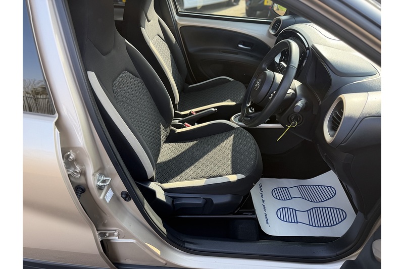 Used Toyota Aygo X 2022 for sale - 77668019: Photo 17