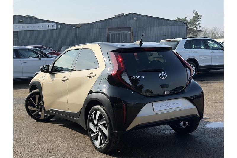 Used Toyota Aygo X 2022 for sale - 77668019: Photo 2