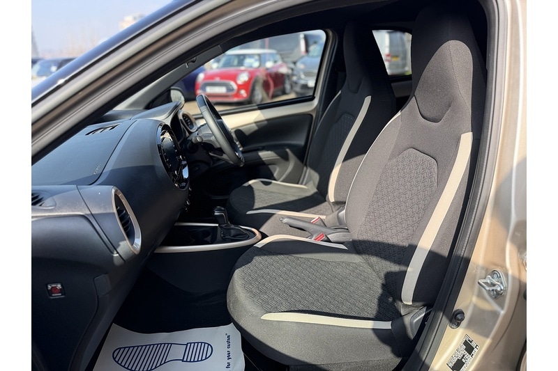 Used Toyota Aygo X 2022 for sale - 77668019: Photo 24