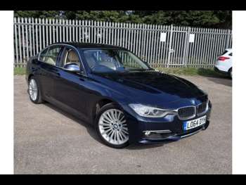 2015 - 330d Luxury 4-Door