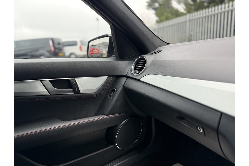 Used Mercedes-Benz C Class 2014 for sale - 77379202: Photo 33