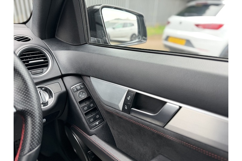 Used Mercedes-Benz C Class 2014 for sale - 77379202: Photo 34