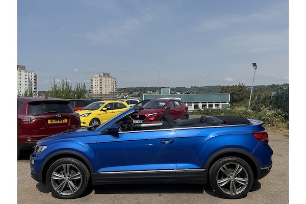 Used Volkswagen T-Roc 2020 for sale - 74233530: Photo 11
