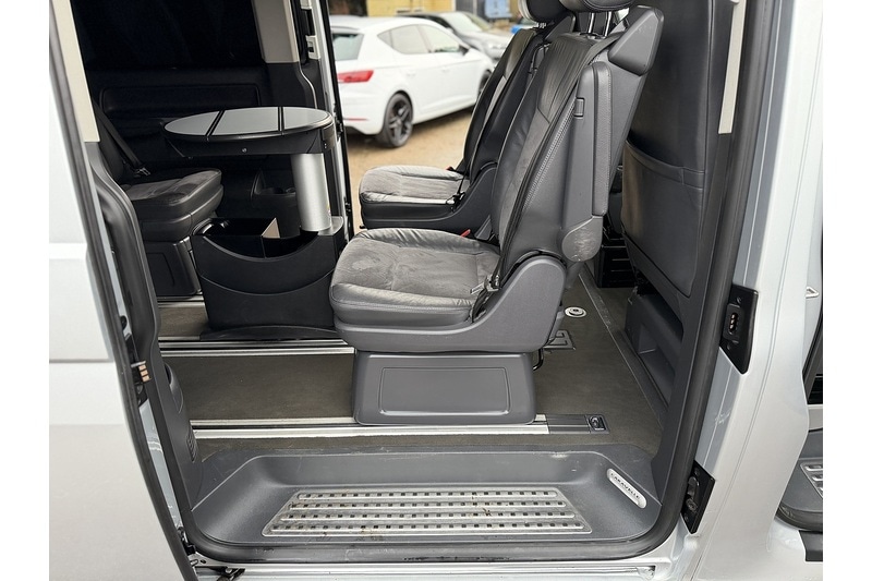 Used Volkswagen Caravelle 2011 for sale - 77264060: Photo 20