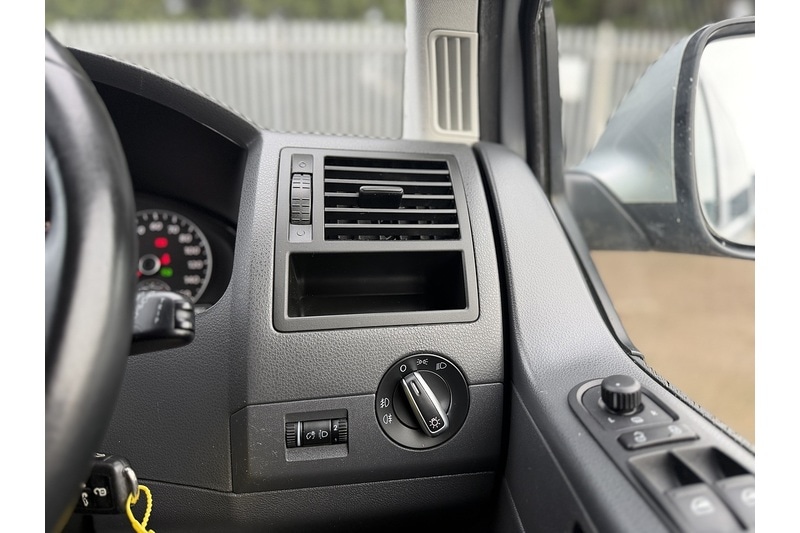 Used Volkswagen Caravelle 2011 for sale - 77264060: Photo 28