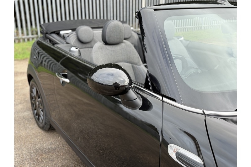 Used MINI Convertible 2018 for sale - 77264062: Photo 14