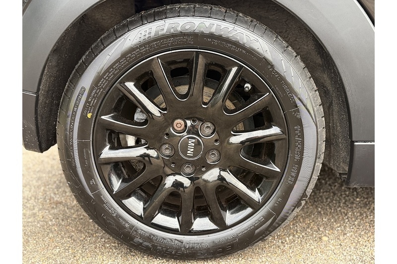 Used MINI Convertible 2018 for sale - 77264062: Photo 19