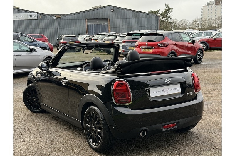 Used MINI Convertible 2018 for sale - 77264062: Photo 2