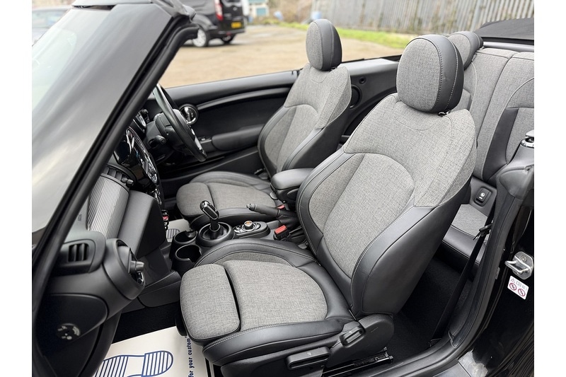 Used MINI Convertible 2018 for sale - 77264062: Photo 26