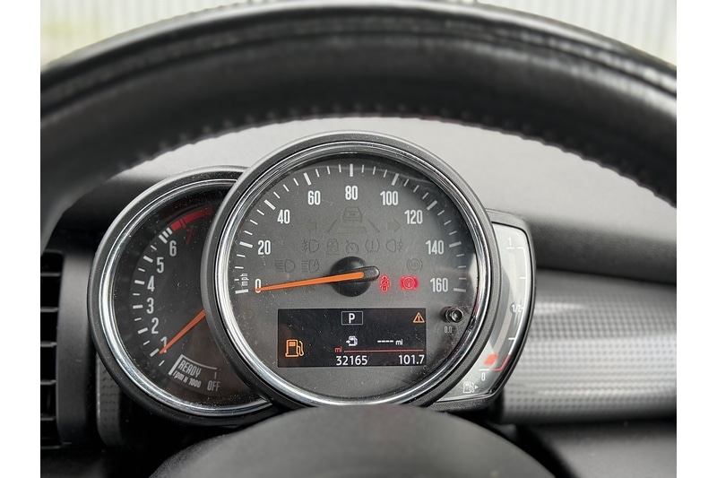 Used MINI Convertible 2018 for sale - 77264062: Photo 32