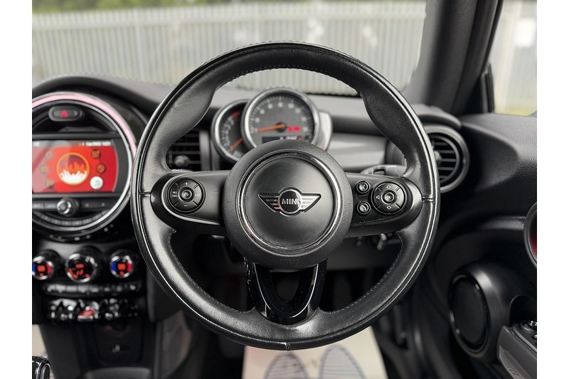 Used MINI Convertible 2018 for sale - 77264062: Photo 34