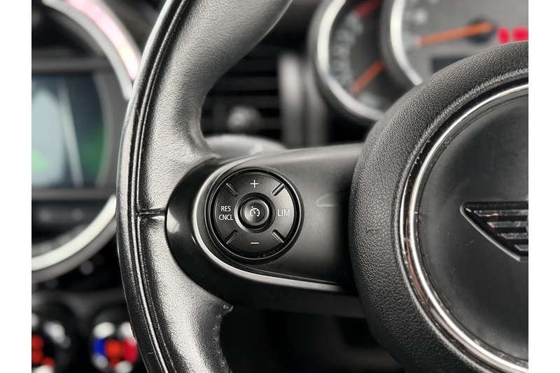 Used MINI Convertible 2018 for sale - 77264062: Photo 40