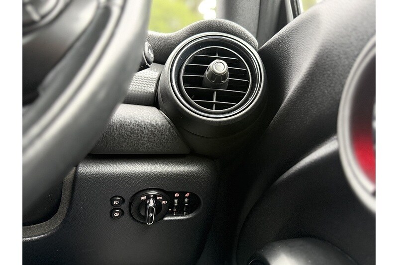 Used MINI Convertible 2018 for sale - 77264062: Photo 42