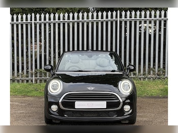 Used MINI Convertible 2018 for sale - 77264062: Photo