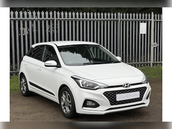 Used Hyundai i20 2018 for sale - 77384754: Photo