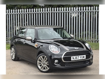 Used MINI Hatch 2017 for sale - 75961204: Photo