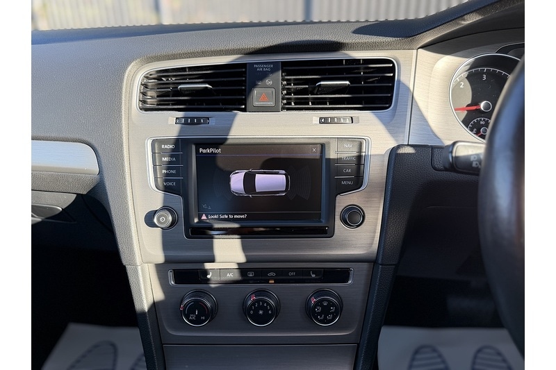 Used Volkswagen Golf 2016 for sale - 76784442: Photo 35