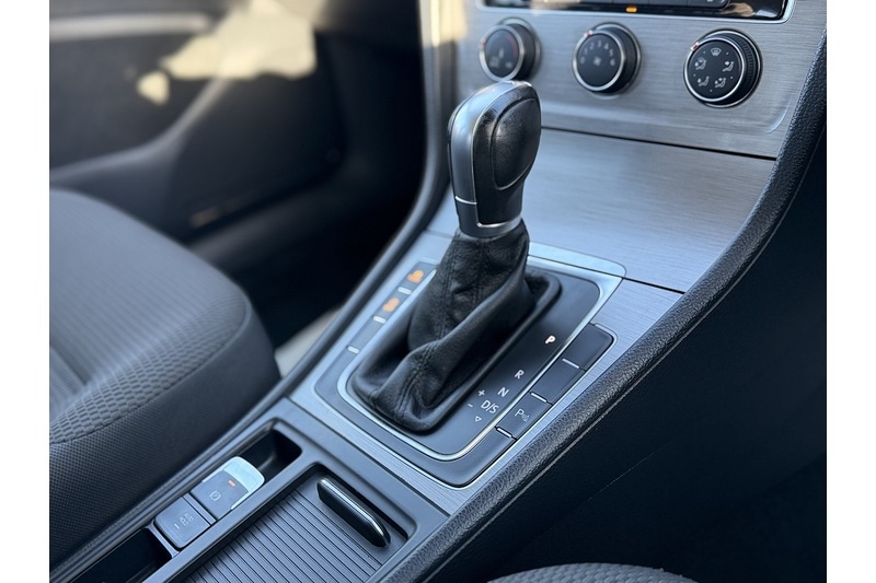 Used Volkswagen Golf 2016 for sale - 76784442: Photo 36