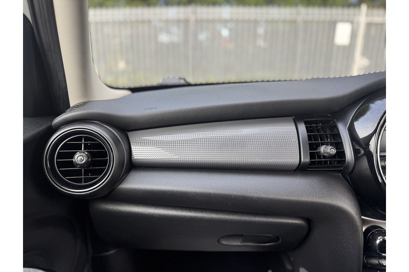 Used MINI Hatch 2016 for sale - 76280481: Photo 37