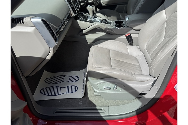 Used Porsche Cayenne 2013 for sale - 77891383: Photo 23