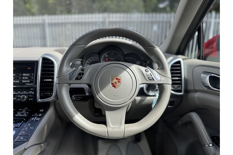 Used Porsche Cayenne 2013 for sale - 77891383: Photo 31